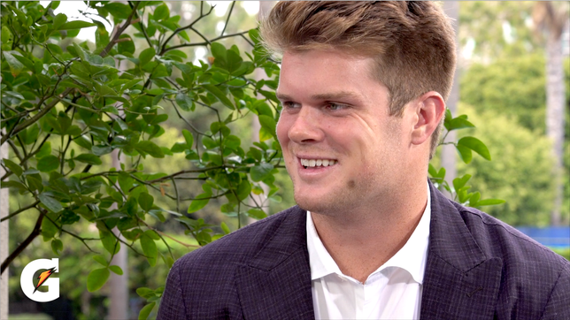 NY Jets starting quarterback Sam Darnold sits down with Chris Stonebraker of MaxPreps at the Gatorade Athlete of the Year awards ceremony.