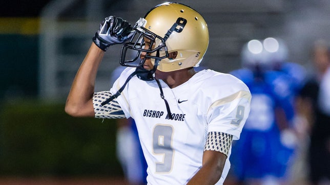 Ultimate highlights of Bishop Moore's (FL) standout defensive back Rayshad Lewis, the son of Ray Lewis.