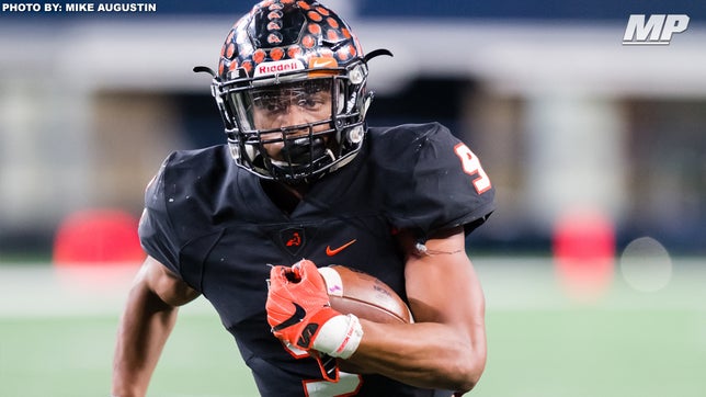 Aledo's (TX) freshman running back Jase McClellan shows why he is one of the best running backs in the country with this touchdown.

Replay video courtesy - Greg Riddle