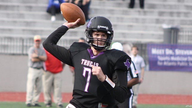 Grant Gunnell of St. Pius X (Houston, TX), a Texas A&M commit, threw 10 touchdown passes against Chavez (TX), tying the Texas state record for most passing touchdowns in a single contest.