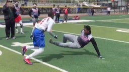 Top Brooklyn recruit takes defender dancing