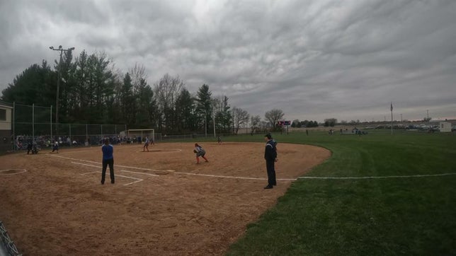 Bailey Carson 4 to 3 infield play