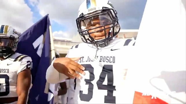 MaxPreps National Football Editor Zack Poff joins Jaclyn DeAugustino on CBS HQ to talk about No. 1 St. John Bosco (Bellflower, CA) and how they have dominated so far in 2022.