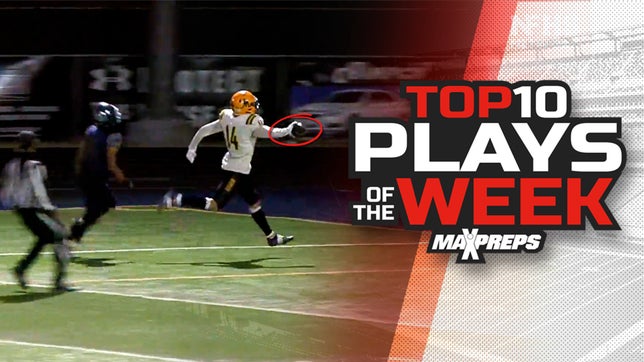 A ridiculous one-handed catch headlines the top 10 plays of week 10 of the 2022 high school football season.