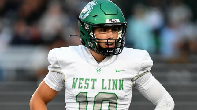 Senior season highlights of West Linn's (OR) 3-star quarterback Sam Leavitt. He led the Lions to a 6A state title.