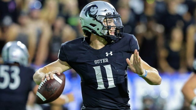 Senior season highlights of Denton Guyer's (TX) 5-star quarterback Jackson Arnold. He finished his senior year throwing for 3,476 yards and 33 touchdowns to go with 921 yards rushing and 24 scores.