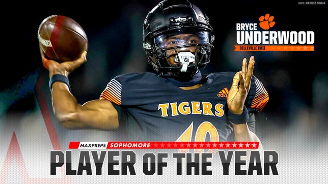 Belleville's (MI) 5-star quarterback Bryce Underwood was named the 2022 MaxPreps Sophomore Player of the Year. He led the Tigers to a 14-0 record and second straight Division 1 state title. He threw for 2,762 yards and 37 touchdowns to go with 632 yards rushing and eight scores.