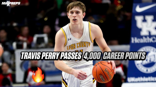 Travis Perry surpasses 4,000 career point