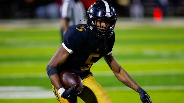Senior season highlights of Colquitt County's (Moultrie, GA) 4-star wide receiver Ny Carr through his first four games. He has 30 receptions for 489 yards and nine touchdowns.