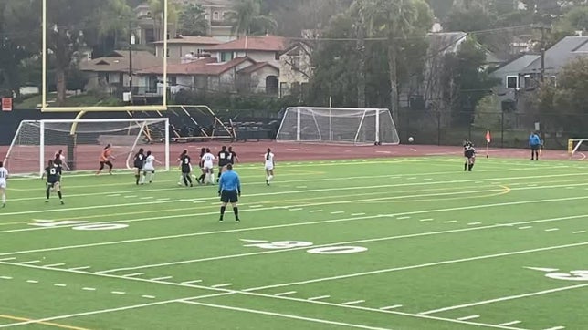 Sofia Chiovare knocks in the game winner to secure Rio Hondo League title for the MHS LadyCats! Keeper Miya Whoolery records her 8th shutout of the year!