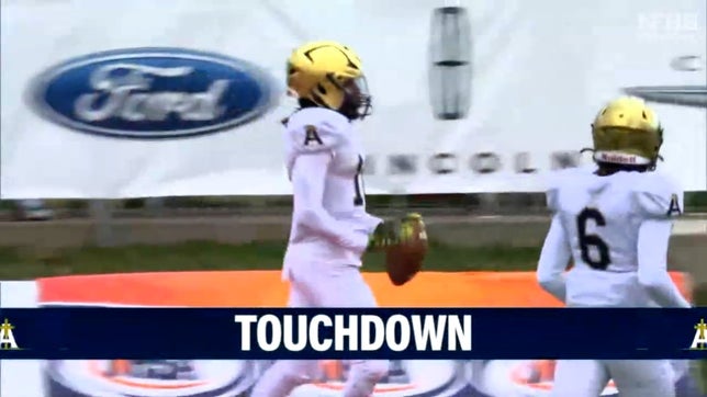 Highlights of Alhoff Catholic's (Belleville, IL) 4-star running back Dierre Hill rushing for 428 yards and 6 touchdowns to go with an 80-yard TD reception in a 57-14 win over Lena-Winslow (Lena, IL) in the 1A state championship game. He broke the state title game record accounting for seven touchdowns and finished with the second most rushing yards in state title game history.