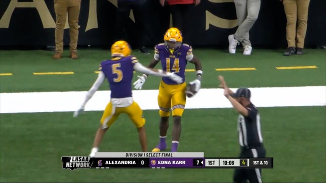 Highlights of Edna Karr's (New Orleans, LA) 53-8 win over Alexandria (Alexandria, LA) in the Division I Select state championship. It was the Cougars first state title since 2019 and seventh overall.