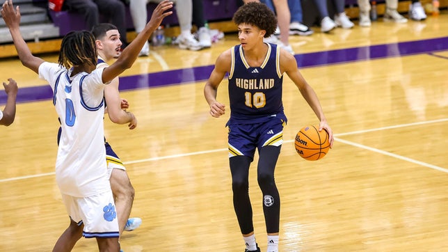 Top 10 senior prospect averaged 16 points, 11 rebounds and two blocks per contest to guide the Hawks to the title game.