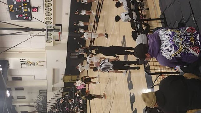 Joe Boyce from Franklin  Highschool JV  (California) shooting 2 free throws vs Chavez Highschool