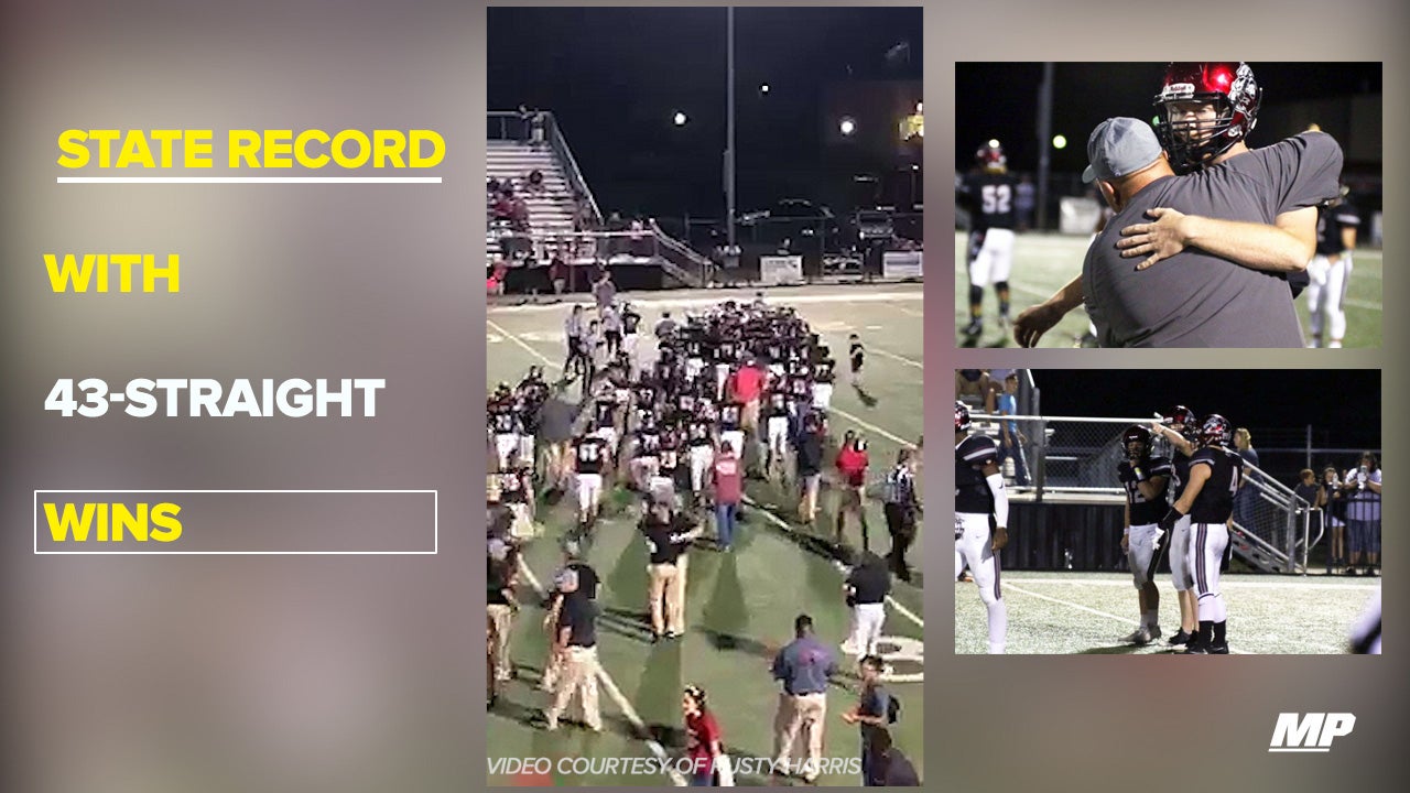 Cancer survivor takes final snap of Oklahoma record 43rd straight win