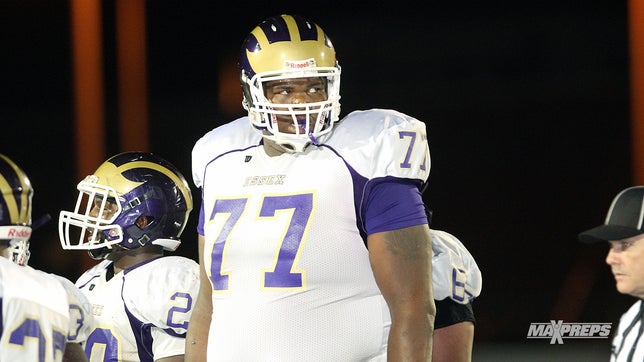 7 FOOT 380 POUND LINEMAN - Dondre Harris (Essex, VA)