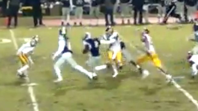 Bullard's (CA) Charles Williams pulls off a big-time run against Clovis West (CA) for a 60-yard touchdown.