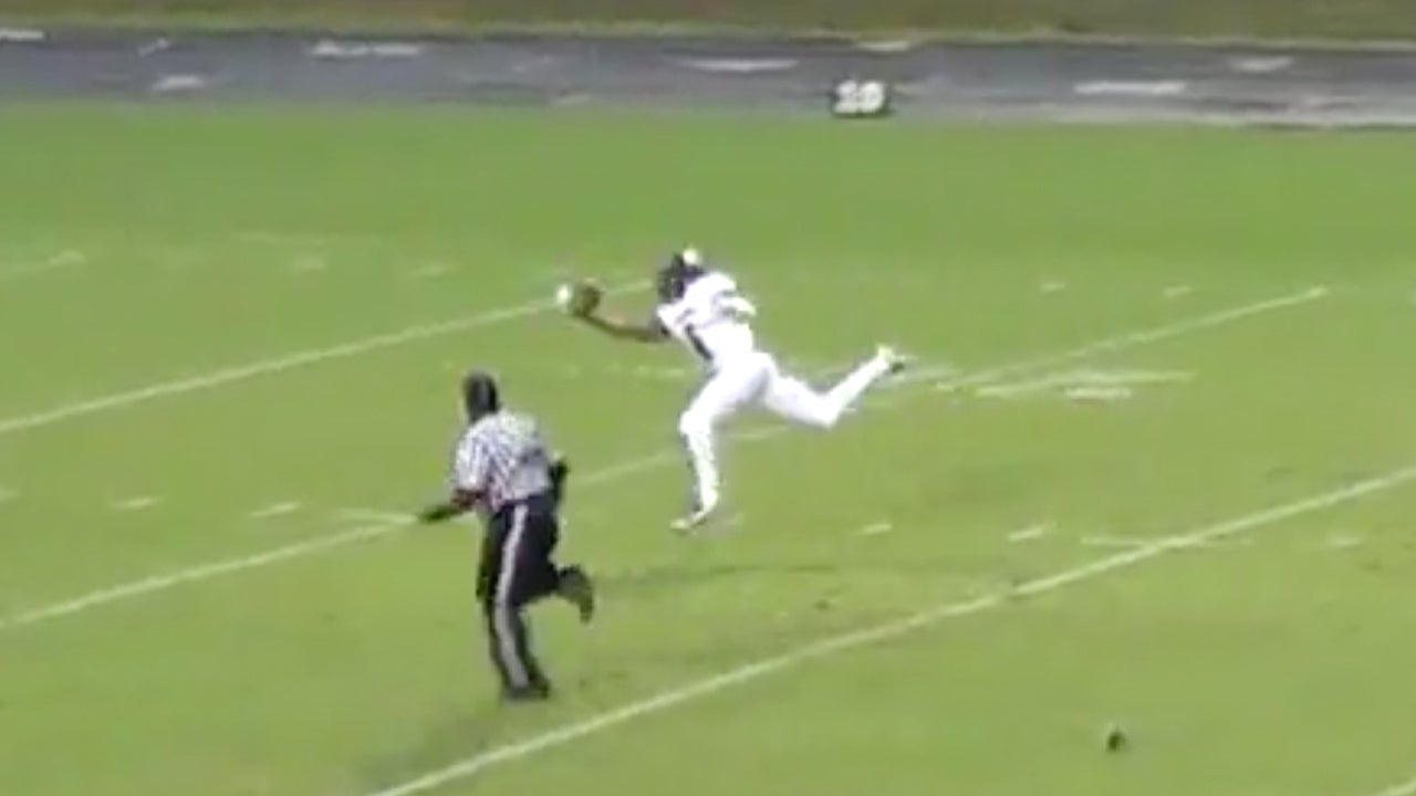 Julian Ingram lays out for one-handed catch