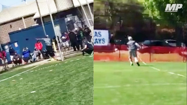 Fort Bend Hightower's (TX) Gabriel Oladipo sets the state record with a 215 feet 2.5 inch discus throw.

Video courtesy of @ShowtimeGeee