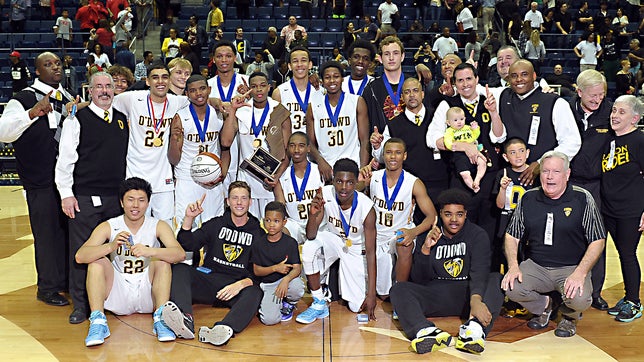 Bishop O'Dowd (Oakland, CA) defeats Mater Dei (Santa Ana, CA) 65-64 in overtime to win the CA Open Division Championship. Video by: Chris Spoerl