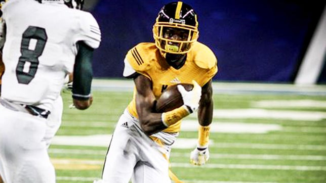 The top 5 plays of Martin Luther King's (MI) four-star wide receiver Donnie Corley.