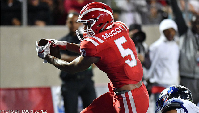 Bryce Young lifts No. 2 Mater Dei to thrilling victory over No. 5 IMG Academy. The Mater Dei junior quarterback finishes off nearly perfect drive with 5-yard touchdown run with 1:09 to go to win it.