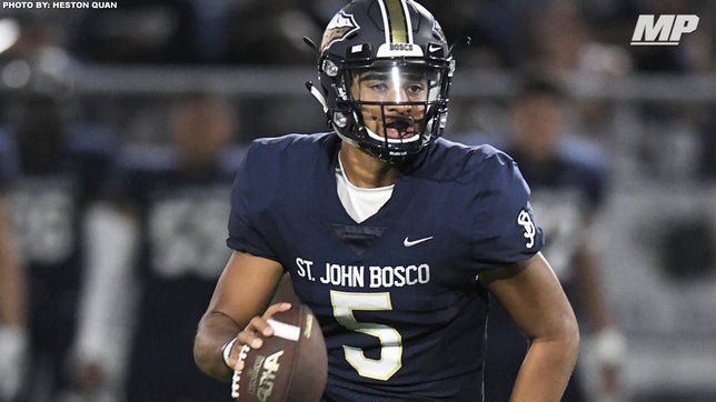 Highlights of St. John Bosco's (CA) 5-star quarterback DJ Uiagalelei against Mililani. He finished the night with 376 yards passing and six touchdowns in their 52-14 win.