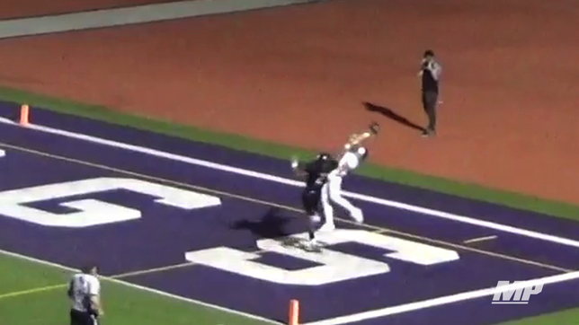 Keithen Shepard of Union (WA) pulls off an incredible one-handed touchdown catch over a defender.