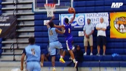 Top 2020 recruit throws down big-time dunk