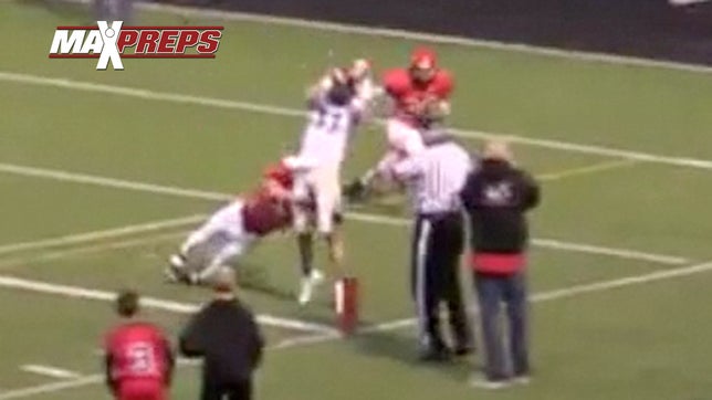 Hudson (OH) is now ranked No. 25 in the MaxPreps Xcellent 25 and wide receiver Reid Robinson is a big reason why.
