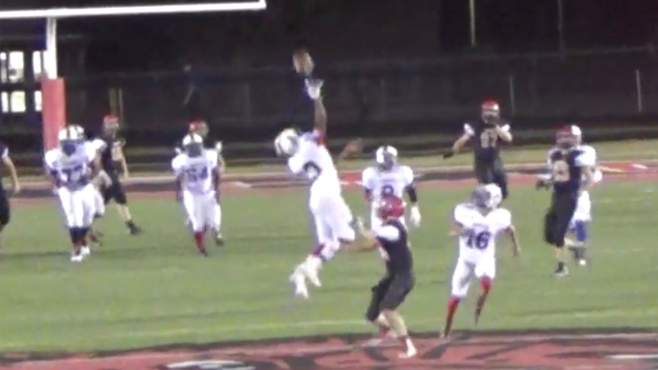 Nate Jones makes big-time INT