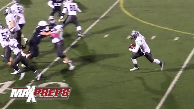 Hudson (OH) pulls off amazing trick play against Twinsburg. WR Jose Flores takes the hand off, hands the ball off to QB Mitchell Guadagni (Toledo Commit), who hands off to WR Colton Whited, who hands back it back to WR Jose Flores, Who then throws the ball across field back to QB Mitchell Guadagni, who then runs it 48 yards for an outstanding touchdown play!