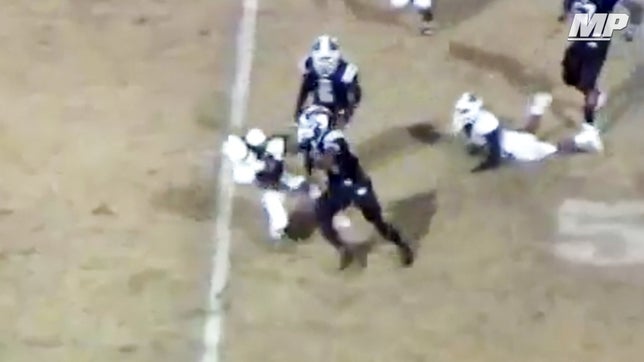 Scotland's (NC) 5-star running back Zamir White shows why he is the No. 1 RB in the 2018 class as he stiff arms two defenders and takes it 55-yards to the house.