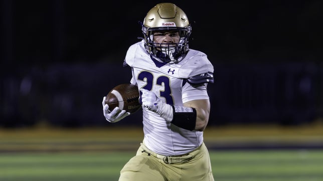 Junior season highlights of Saint Thomas Aquinas (Overland Park, KS) running back Calin Arndt. He rushed for 2,002 yards and had 28 touchdowns.