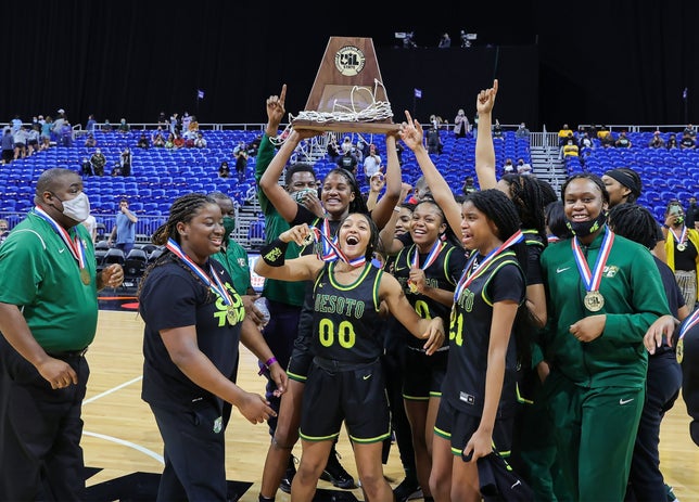 Highlights of DeSoto's (TX) 53-37 win over Cypress Creek (TX) in the 2021 UIL 6A state championship game.