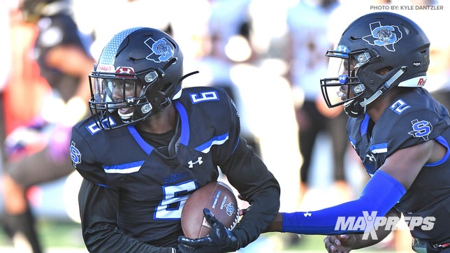Highlights on Mansfield Summit's 27-26 upset win over previous No. 12 DeSoto.