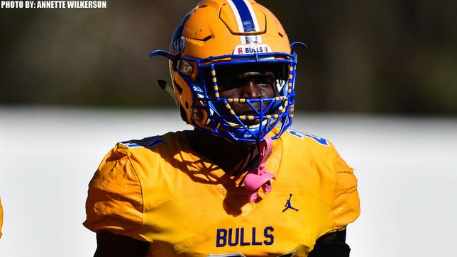 Highlights of Chaminade-Madonna's (FL) 5-star linebacker Terrence Lewis from his junior season at Miami Northwestern (FL).