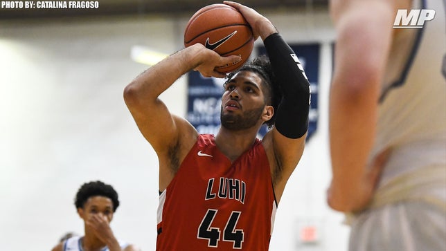 Imhotep Charter (PA) is the only new team to join this week's Top 25 and three teams (Archbishop Moeller, Carmel, and Long Island Lutheran) all won state titles this past week.