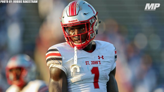 St. John's (DC) is the only new team to join this week's Top 25 and No. 1 Mater Dei (CA) finished the regular season 10-0 after beating JSerra Catholic (CA) 51-14.