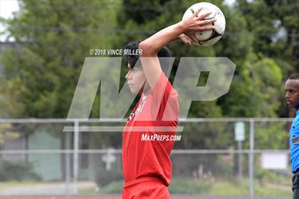 Thumbnail 2 in Eastmont vs. Sumner (WIAA 4A 3rd Place)  photogallery.