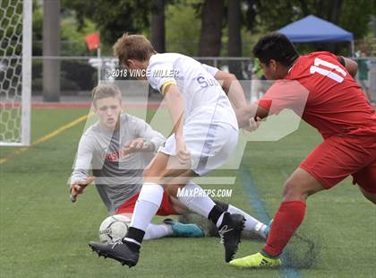 Thumbnail 1 in Eastmont vs. Sumner (WIAA 4A 3rd Place)  photogallery.