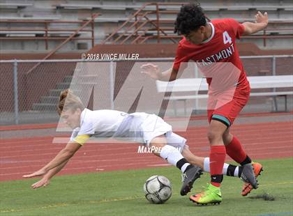Thumbnail 3 in Eastmont vs. Sumner (WIAA 4A 3rd Place)  photogallery.