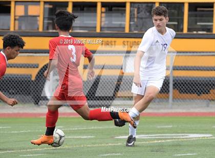 Thumbnail 1 in Eastmont vs. Sumner (WIAA 4A 3rd Place)  photogallery.