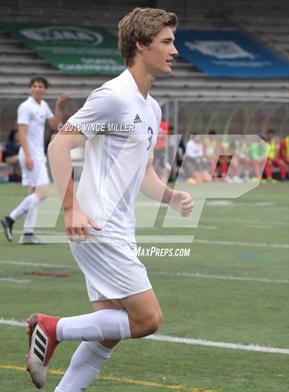 Thumbnail 3 in Eastmont vs. Sumner (WIAA 4A 3rd Place)  photogallery.
