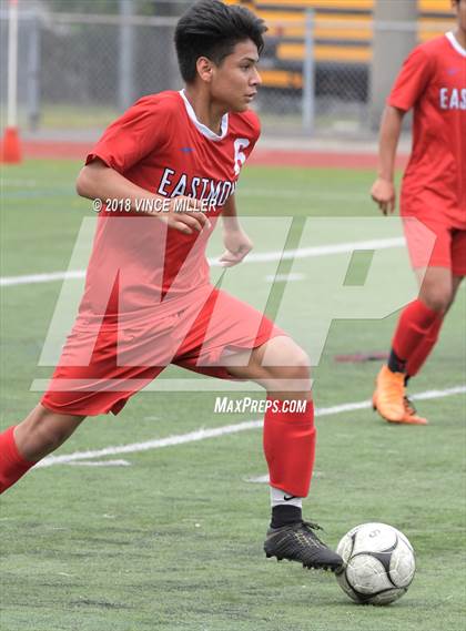 Thumbnail 3 in Eastmont vs. Sumner (WIAA 4A 3rd Place)  photogallery.