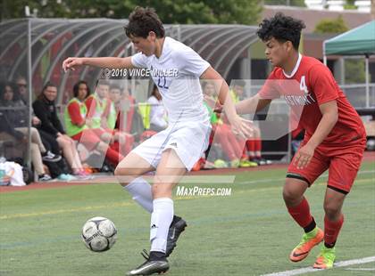 Thumbnail 3 in Eastmont vs. Sumner (WIAA 4A 3rd Place)  photogallery.