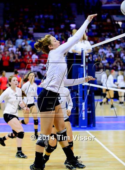 Thumbnail 2 in Valley vs. Manitou Springs (CHSAA 3A Semifinal) photogallery.