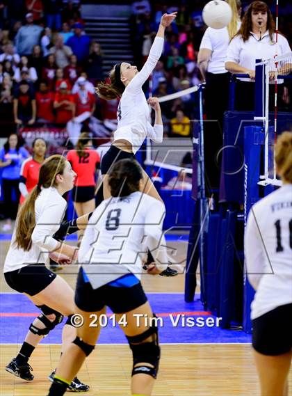 Thumbnail 1 in Valley vs. Manitou Springs (CHSAA 3A Semifinal) photogallery.