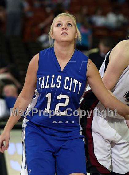 Thumbnail 1 in Martins Mill vs. Falls City (UIL 1A Semifinal) photogallery.