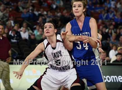 Thumbnail 1 in Martins Mill vs. Falls City (UIL 1A Semifinal) photogallery.